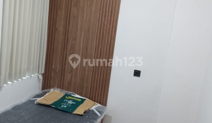 Disewa Bulanan Kos Free Wifi Disediakan Air Galon Khusus Wanita Furnish Masih Baru Deposit 2.5