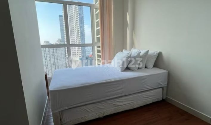 Disewakan Harian Apt Central Park Tipe 2 Kamar Tower Alaina Lt Tinggi Furnish