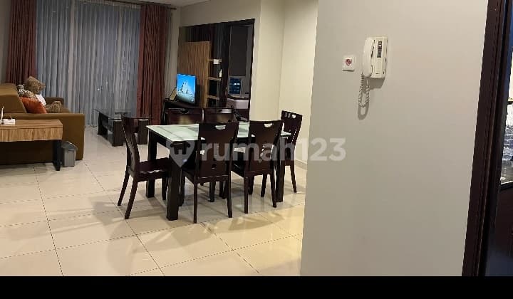 Disewa Harian Apt Cp 3 Kamar Tower Amandin Lt Tinggi Yang Tersedia Ada Di Tanggal 27 Des - 30 Des