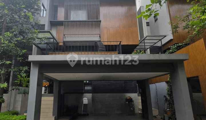 Dijual Rumah 2 Lantai Siap Huni di Cluster Caelus BSD City