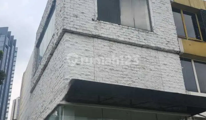 For Sale: Strategic 3-Storey Boulevard Shop House in Alam Sutera