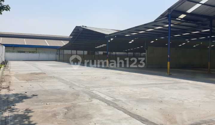 Disewakan Cepat Gudang Strategis Pinggir Jalan Raya Narogong Bekasi