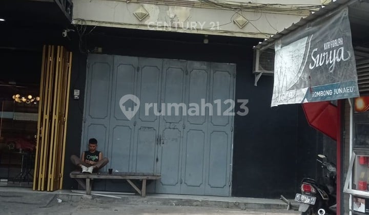 Ruko Jalan Raya Cilegon Strategis Dilalui Banyak Kendaraan