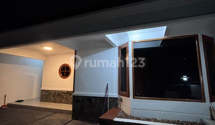 New house Renovated, Strategic flood-free location in Bintaro Sector 2