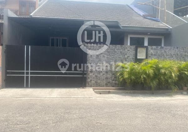 Dijual Rumah Semi Furnish di Jaka Setia Bekasi