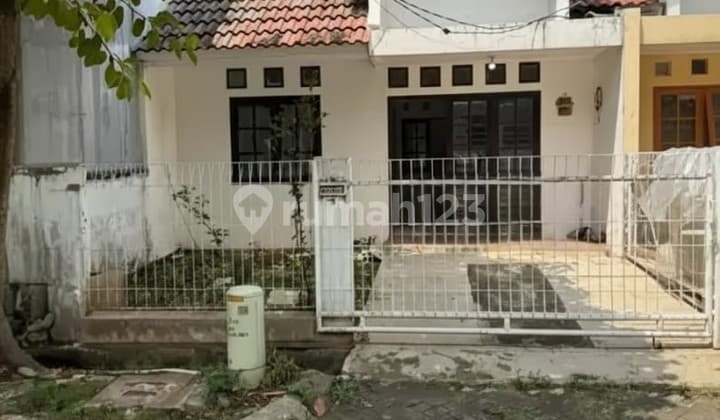 Flood-Free Ready-to-Occupy House in Kemang Pratama 3 Bekasi