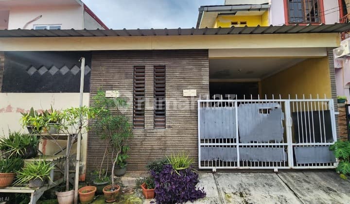 Dijual Rumah Luas Dekat Tol di Pekayon Bekasi