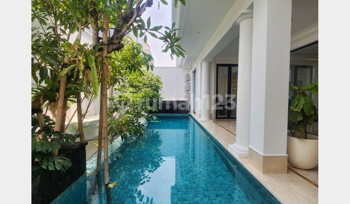 BRAND NEW! Rumah Mewah 3 Lantai di Pakubuwono - Kebayoran Baru