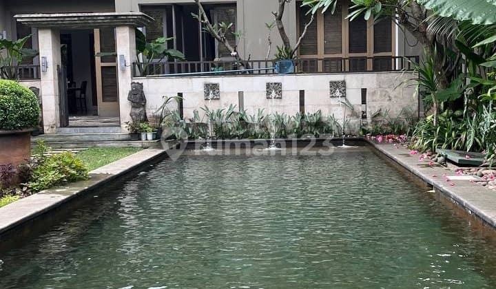 Rumah 2 Lantai Bagus di Kemang, Jakarta Selatan