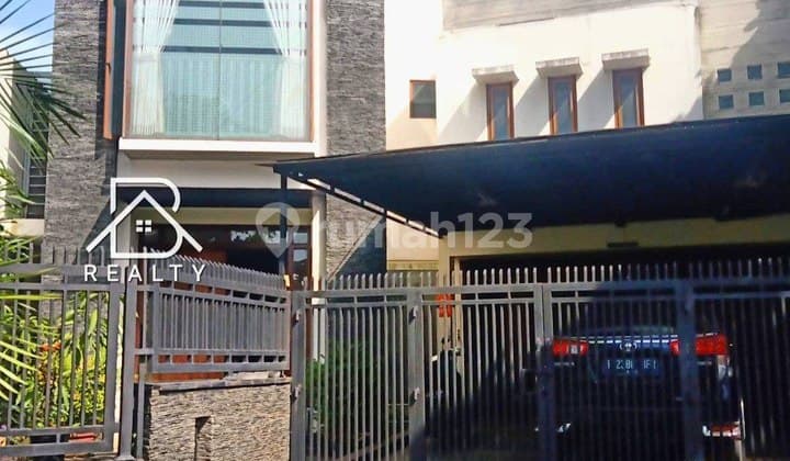 Rumah Raffles Hills Dijual, Cluster Depan