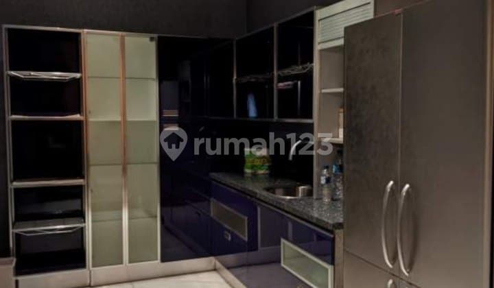 Apartement Da Vin Ci Tower 4 BR Furnished