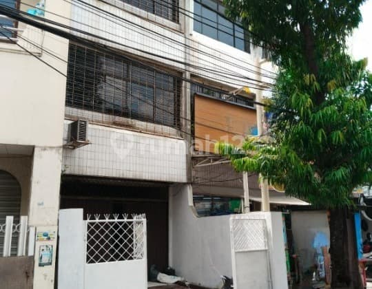 Jual Rumah di Keadilan Raya , 3 Tingkat , Bagus dan Siap Huni