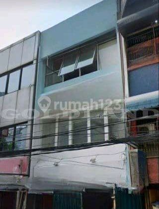 Disewakan Ruko Pinggir Jalan Dekat Gunung Sahari , Bagus