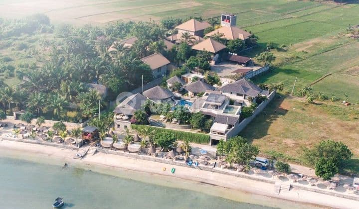 Dijual Villa & Private Villa Mewah Full Furnish Pinggir Pantai di Jepara