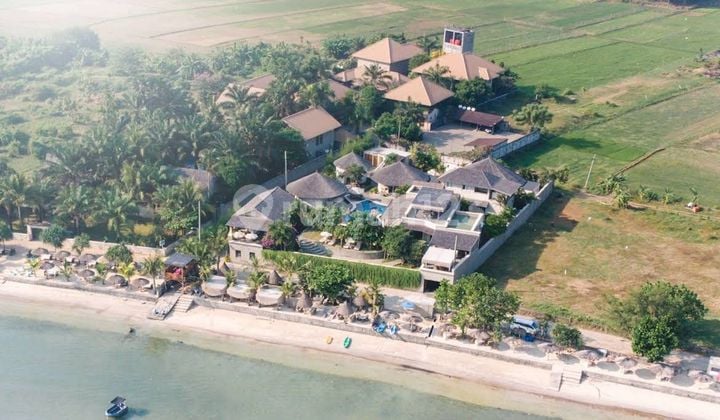 Dijual Villa & Private Villa Mewah Full Furnish Pinggir Pantai di Jepara