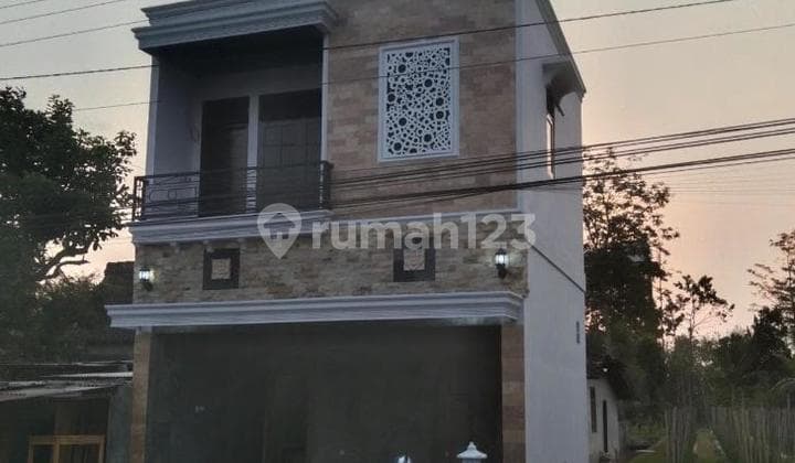 Ruko cocok usaha lokasi di pinggir Jl Palagan, 8 meneit UII, Sleman