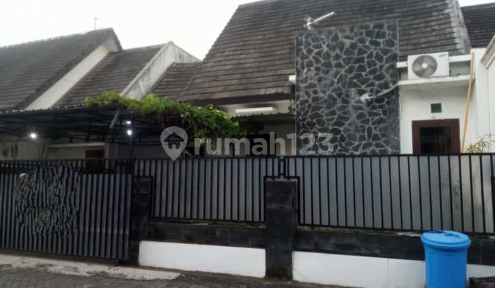 Rumah DIjual di Maguwoharjo Tajem, Dalam Perumahan, Onegatesystem. Security 24 Jam.