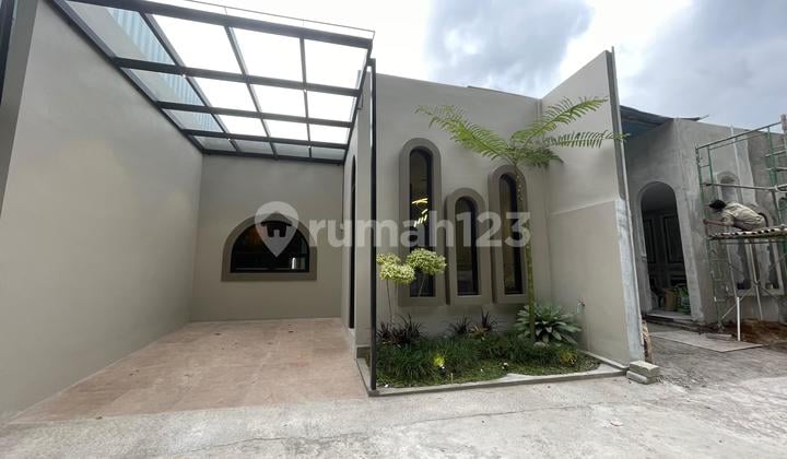 Rumah Baru Desain Kontemporer di Gentan Jl Kaliurang Km 10