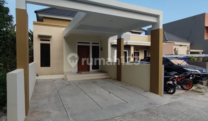 Rumah Jl Kaliurang Km 13, Dekat Kampus UII. Dekat Al-Azhar