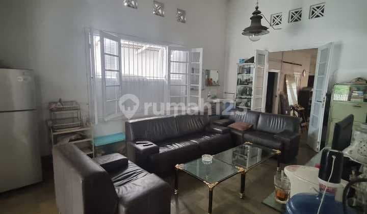 Jual Rumah Heritage Terawat di Jalan Raya Riau Bandung Pusat Kota