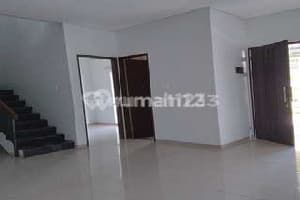 Rumah Minimalis 2 Lantai di Cluster Setra Glory Bandung Utara
