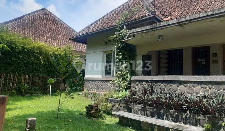 Rumah Heritage Terawat Bagus Untuk Usaha di Cihapit Bandung Kota