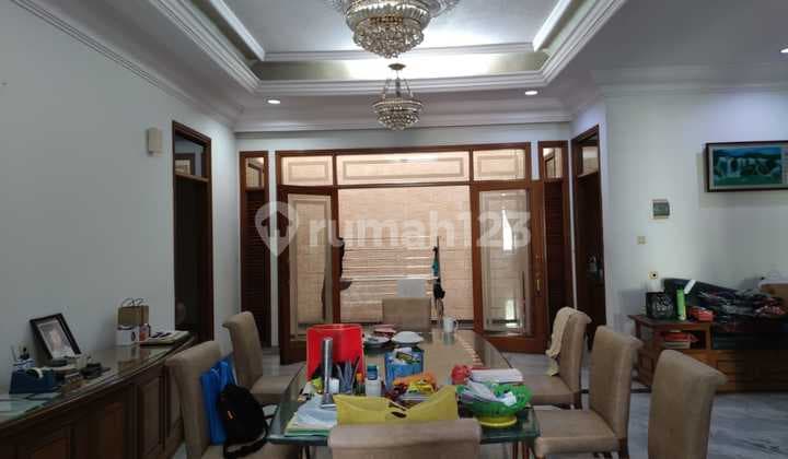 Jual Rumah Mewah Kokoh di Batununggal Bandung