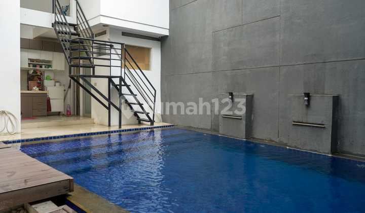 Rumah Full Furnish + Kolam Renang di Cigadung Sayap Dago Bandung