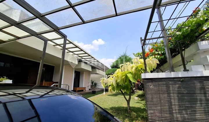 Jual Rumah Terawat Strategis di Setra Sari Kulon Bandung Utara