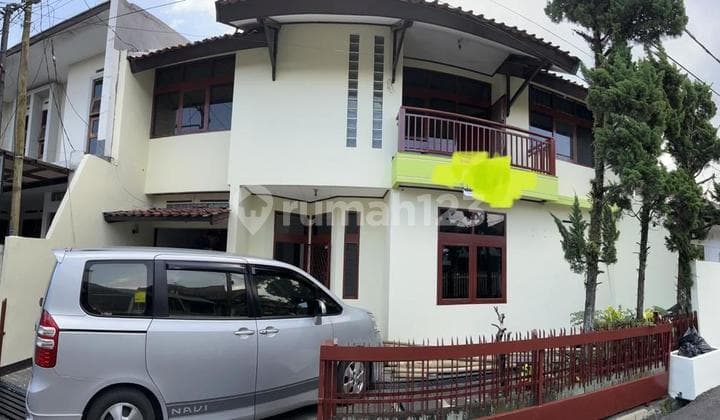 Rumah Strategis Terawat di Sayap Pajajaran Bandung Tengah Kota