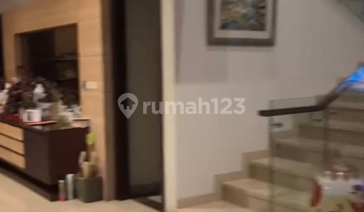 Rumah Mewah Lux Semi Furnish di Cluster Setra Indah Bandung Utara
