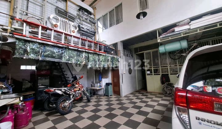 Rumah Usaha Strategis di Mainroad Pajajaran Bandung Kota