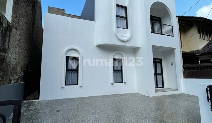 Rumah Baru Minimalis Cantik di Setiabudi Regency Bandung