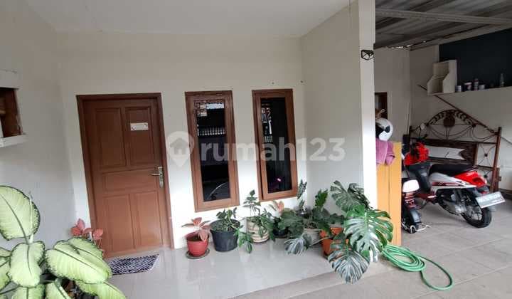 Rumah Minimalis Nyaman di Komplek Margahayu Metro Bandung