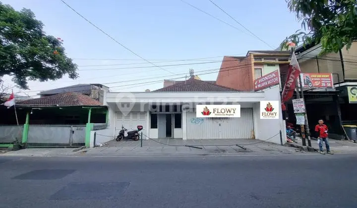House/Commercial Space/Office in Tata Surya Margahayu Raya Bandung
