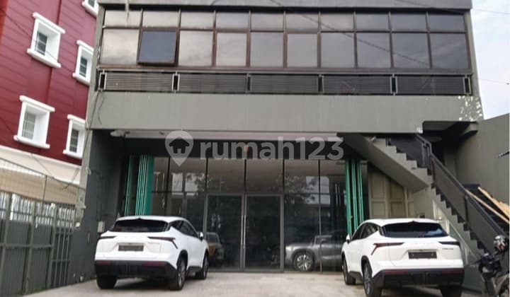 For Rent and Sale Building on the Side of Sultan Agung Street, Bekasi