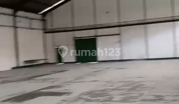 For Rent, Tidy Warehouse in Harapan Jaya Bekasi