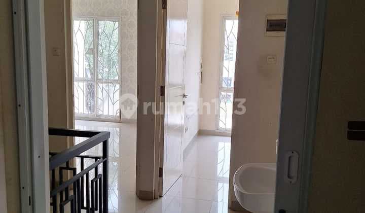 For Sale 2-Story House In Victoria Metland Menteng Cluster, East Jakarta