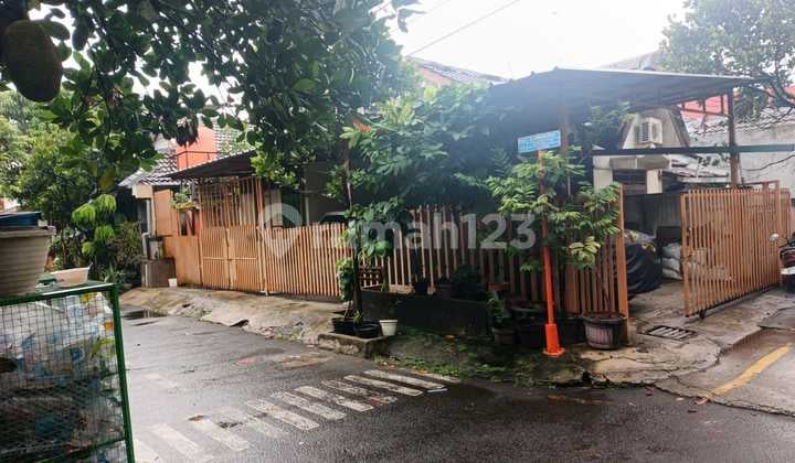 Dijual Rumah Ditamsn Harapan Baru, Bekasi Barat