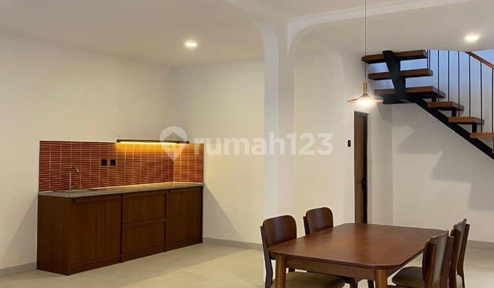 RUMAH BAGUS SIAP HUNI DI ARCAMANIK, HARGA MENARIK