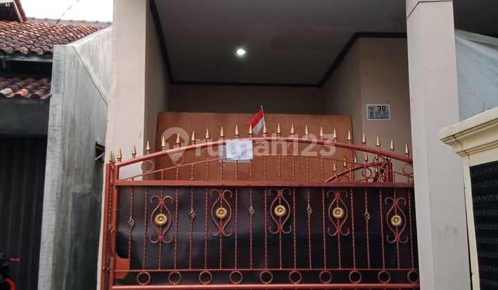 Rumah Cantik Siap Huni di Cipondoh Tangerang