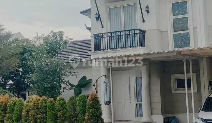 Rumah 2 lantai posisi hook dalam cluster pinewood Banjar wijaya