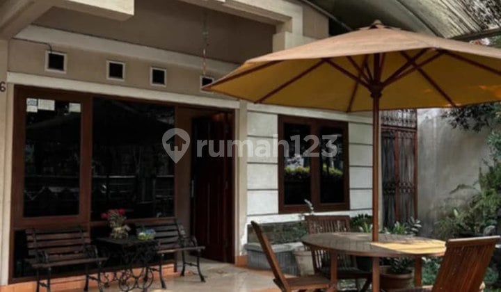 Dijual Rumah 2 Lantai Terawat Siap Huni Batununggal Indah