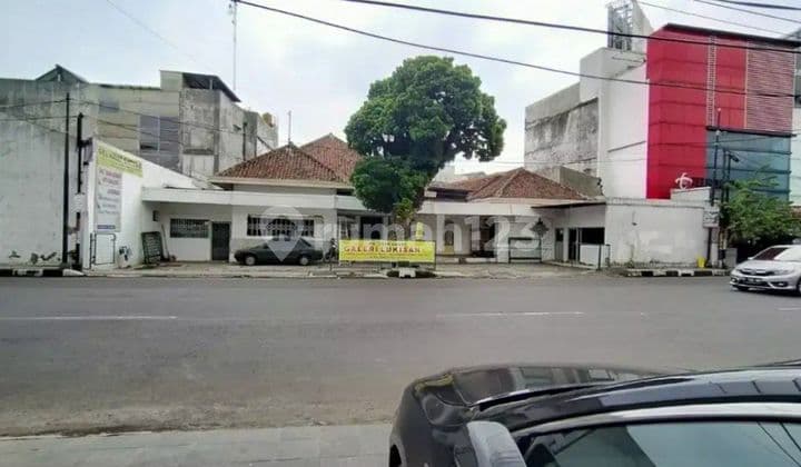 Rumah Terawat Area Komersil Cocok Utk Usaha Kantor Bandung Kota