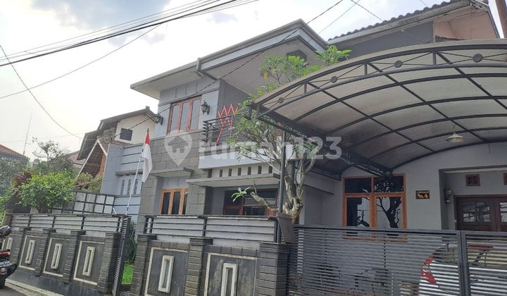 Dijual Murah Rumah Terawat Di Cigadung sayap dago Bandung