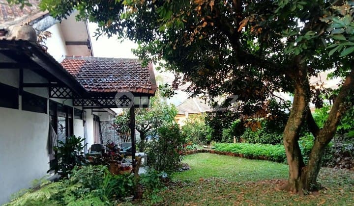 Dijual Rumah Lama Hitung Tanah 9 Jt/M di Komplek Turangga