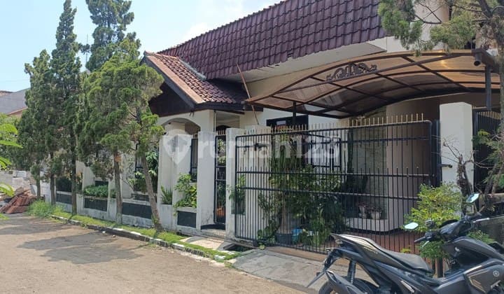 Rumah Terawat Siap Huni di Komplek Sanggar Hurip Soetta Bandung