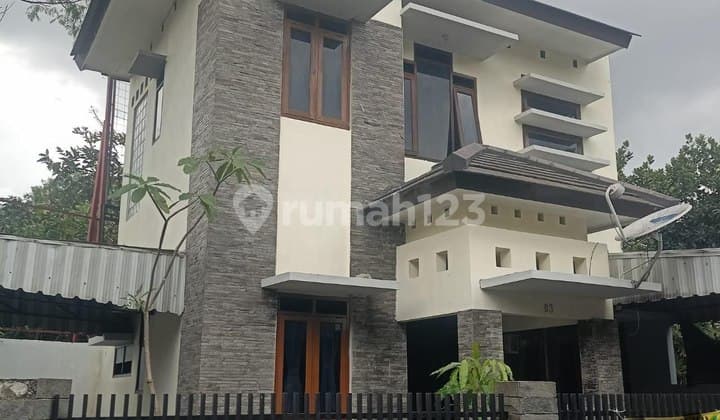 Dijual Rumah Bagus 2 Lantai di Sulaksana Antapani Bandung