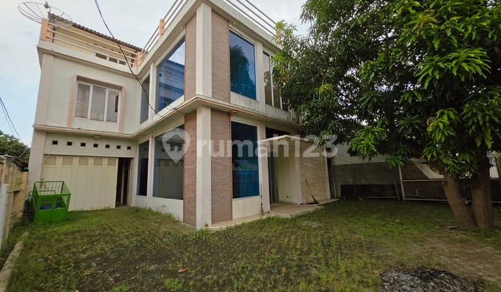 Dijual Rumah Cocok Untuk Kantor Di Jalan Wahidin Cirebon