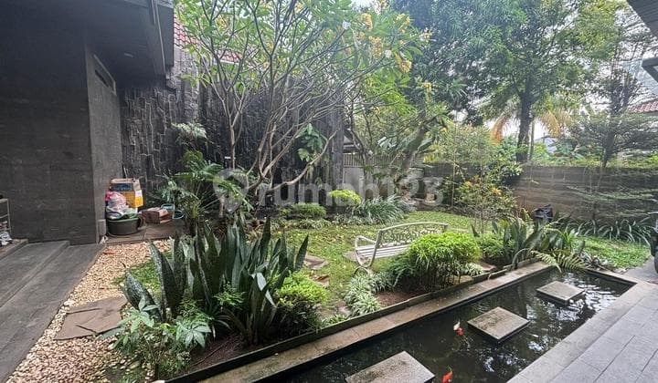 Dijual Rumah Furnished 3 Lantai di Gading Serpong, Tangerang